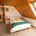 Pier House 3*