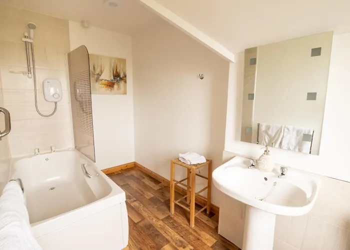 Pier House Bed and breakfast