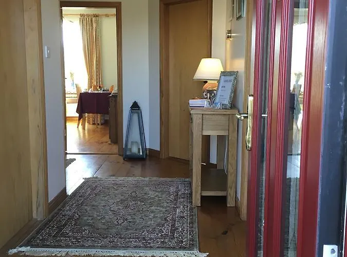 Pier House Bed & Breakfast 3*
